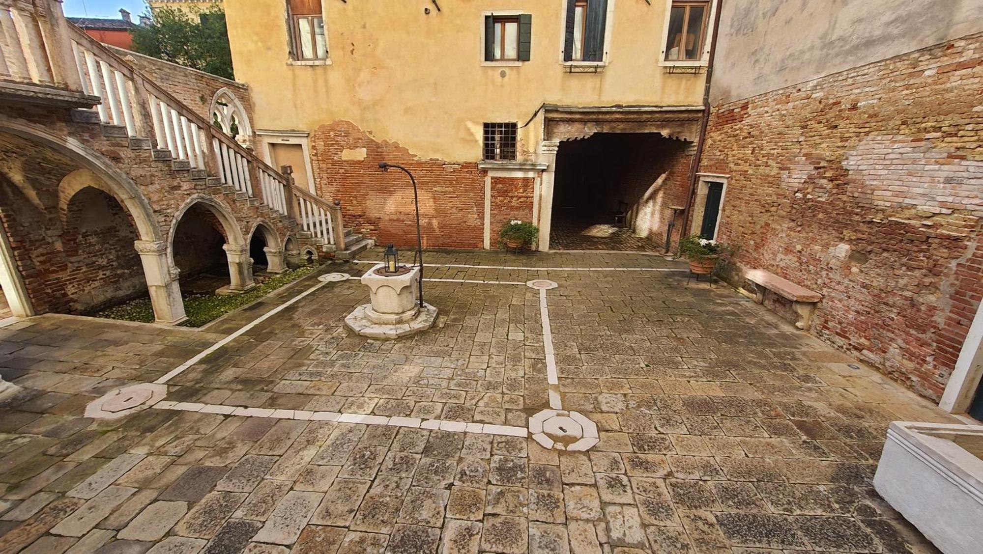 Aparthotel Palazzo Contarini Della Porta Di Ferro Wenecja Zewnętrze zdjęcie
