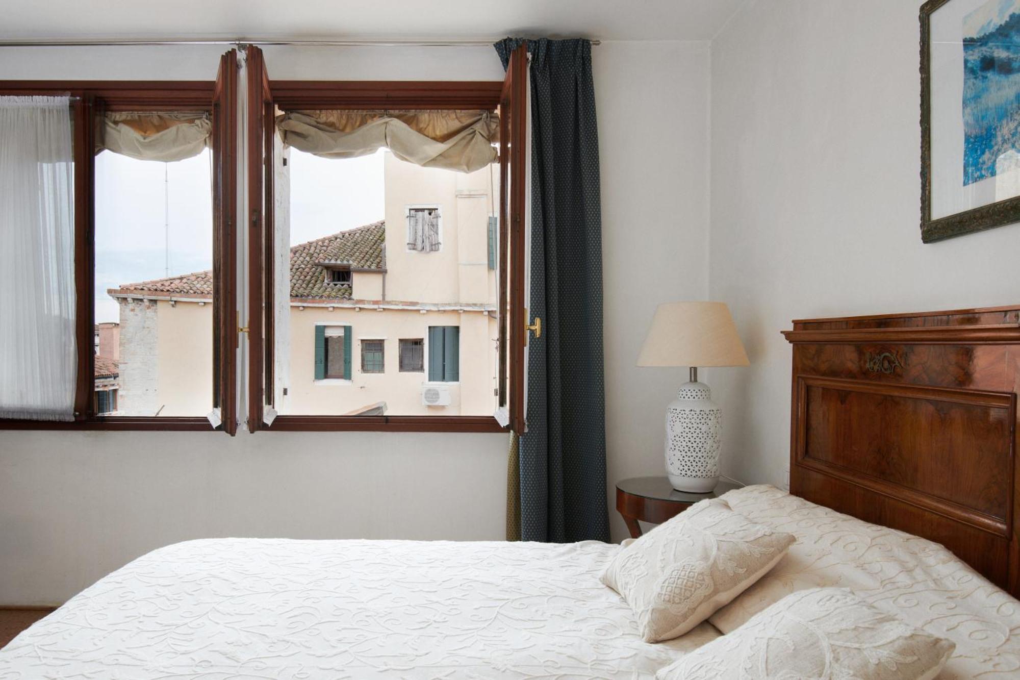 Aparthotel Palazzo Contarini Della Porta Di Ferro Wenecja Zewnętrze zdjęcie